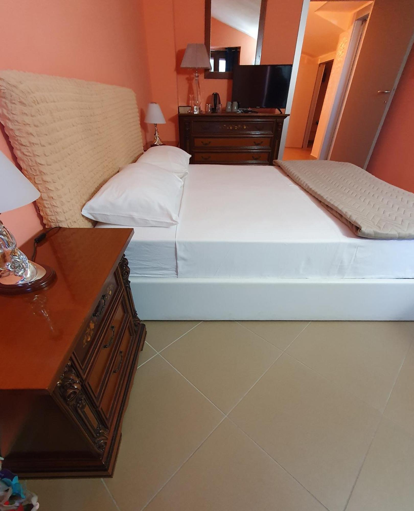 Eden Relax Bed and Breakfast Termoli Rum bild